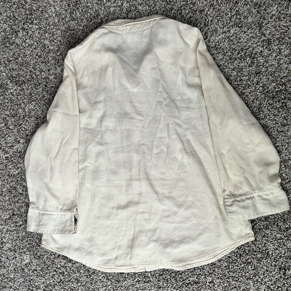 Embroidered white button down - Picture 4 of 4